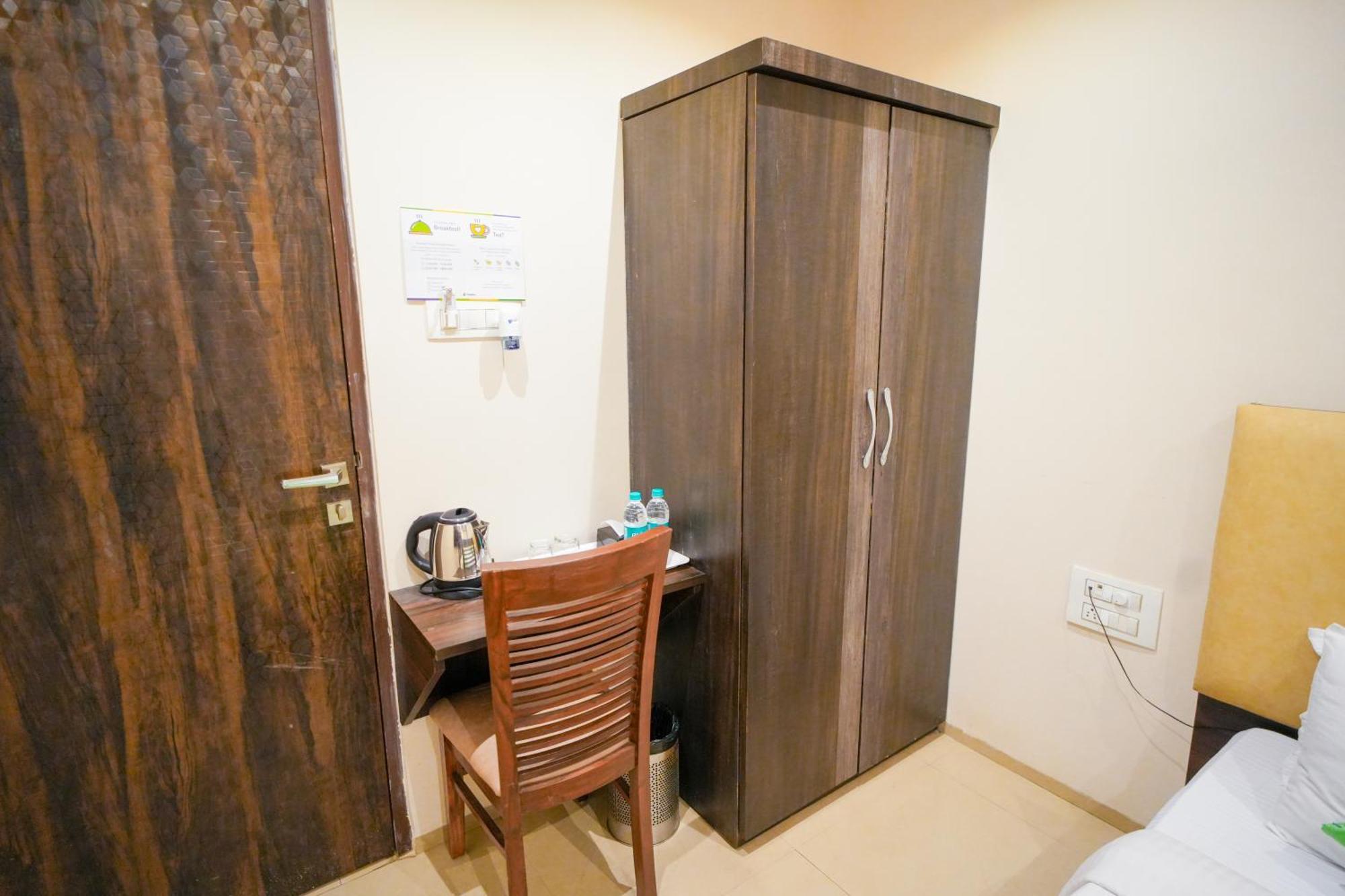 Hotel Skylink Hospitality Mahalaxmi Mumbai Exterior photo