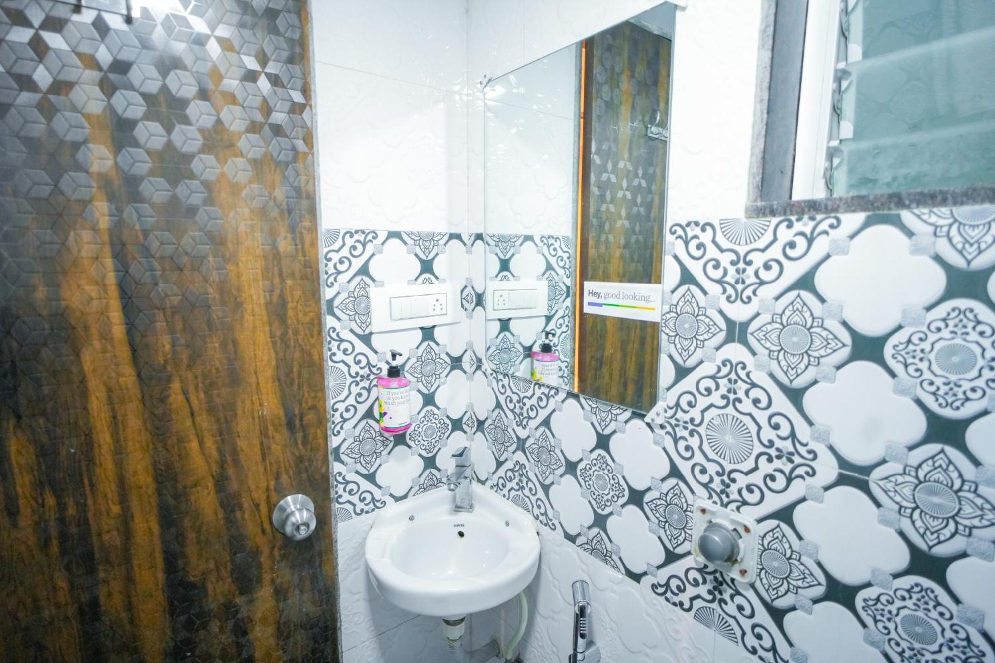 Hotel Skylink Hospitality Mahalaxmi Mumbai Exterior photo