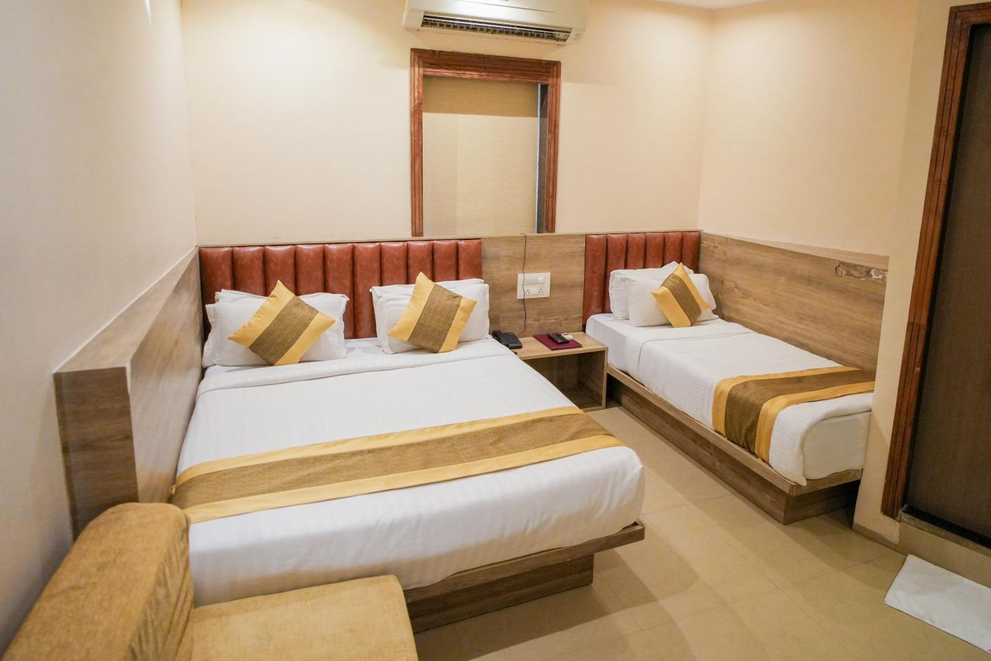 Hotel Skylink Hospitality Mahalaxmi Mumbai Exterior photo